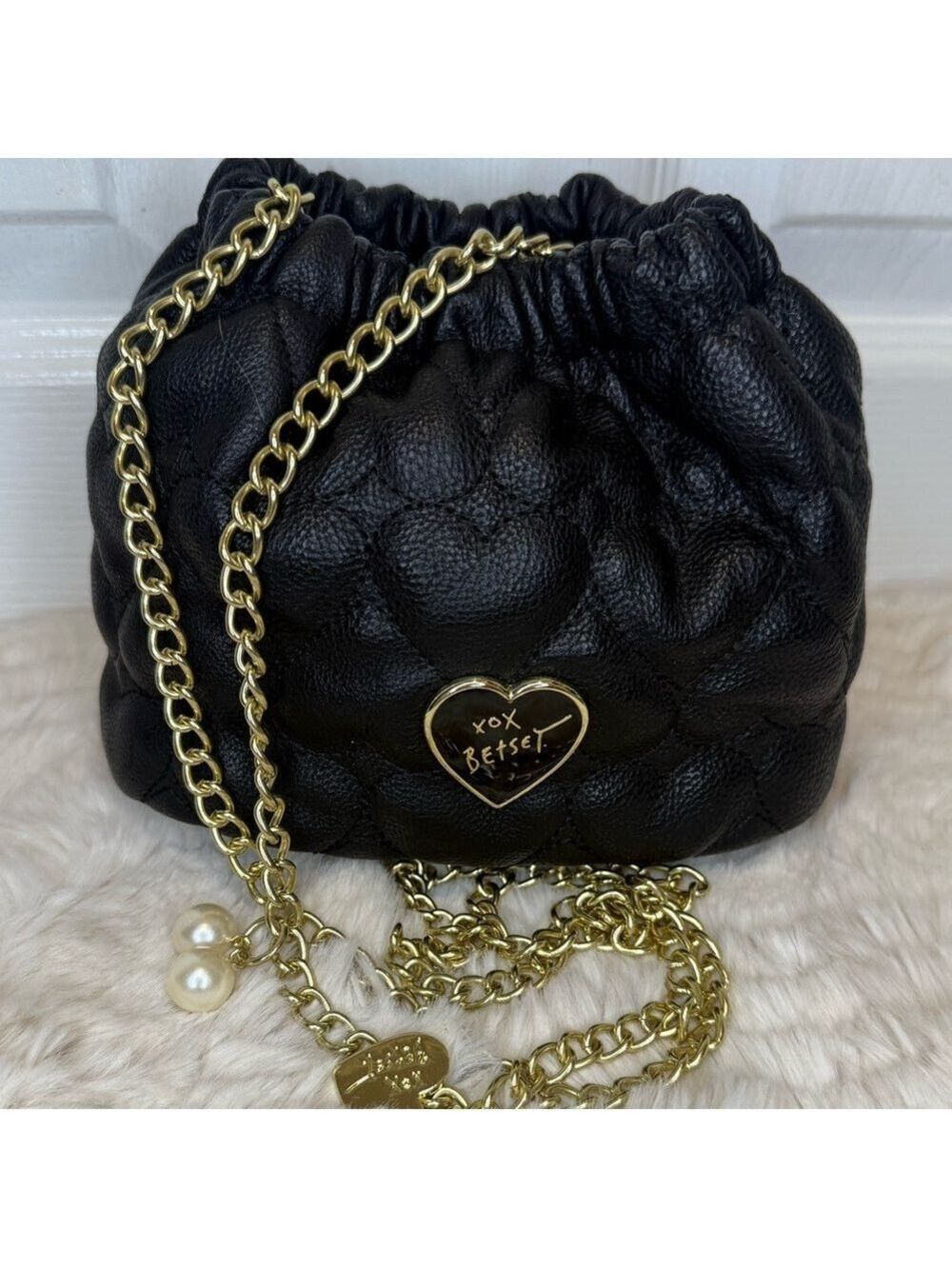 BETSY JOHNSON BLACK HEART QUILTED BAG WITH CHAIN - Picture 11 of 16